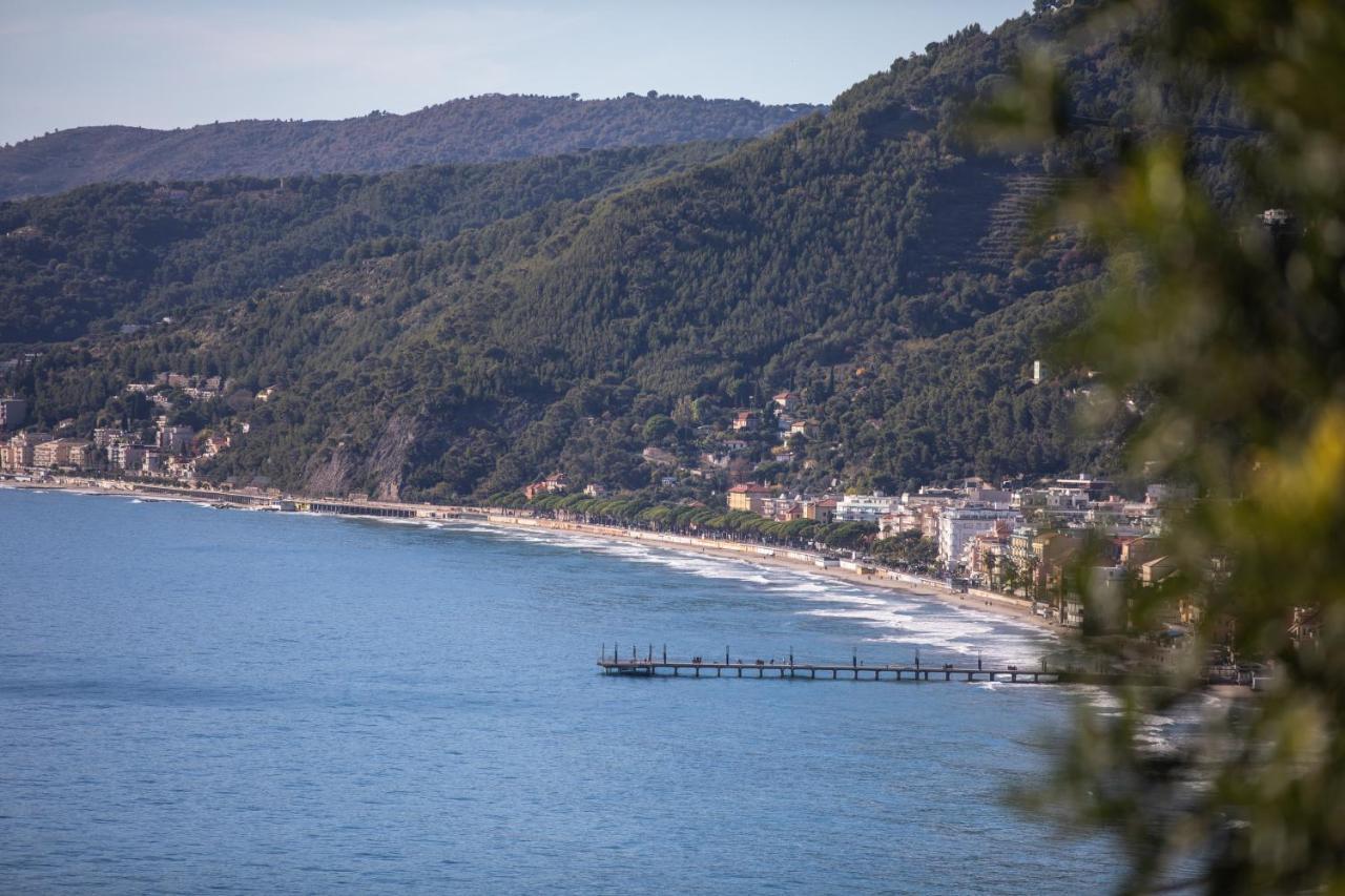 Hotel La Sterlizia Di Santa Croce Alassio Exteriér fotografie